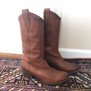 FRYE Billy Pull-On Boots Size 7